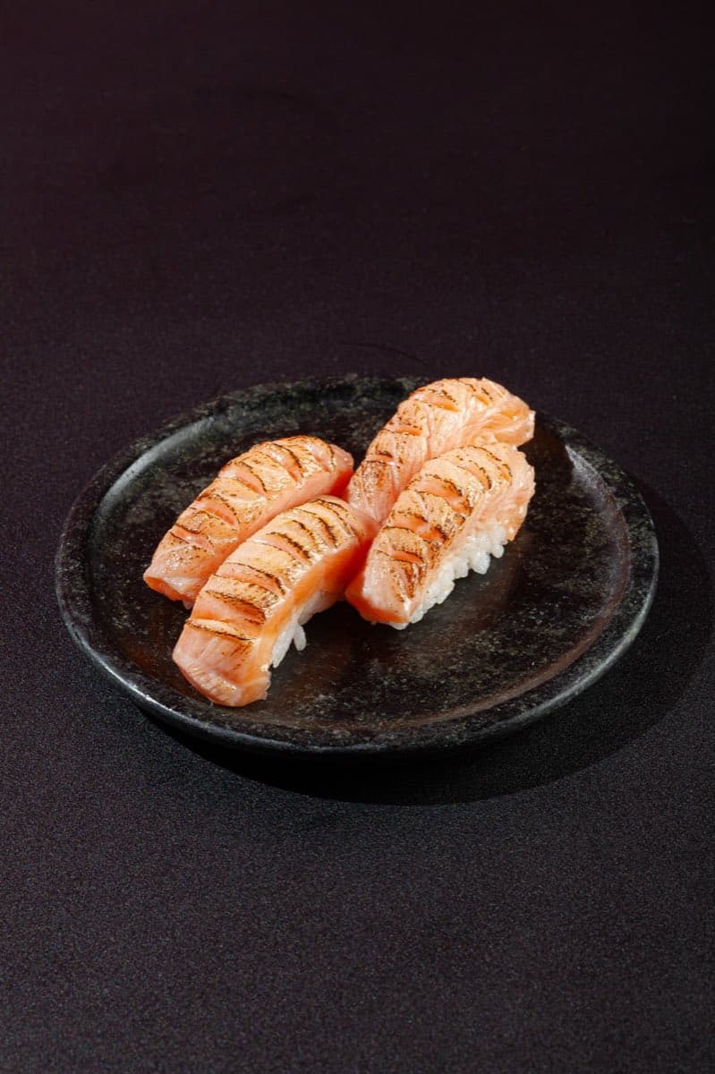 Niguiri de Salmão Maçaricado - 4 Unidades