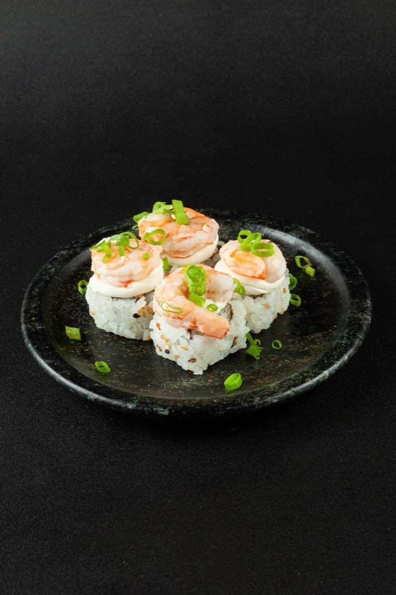 Uramaki Camarão, Salmão e Cream Cheese - 4 Unidades